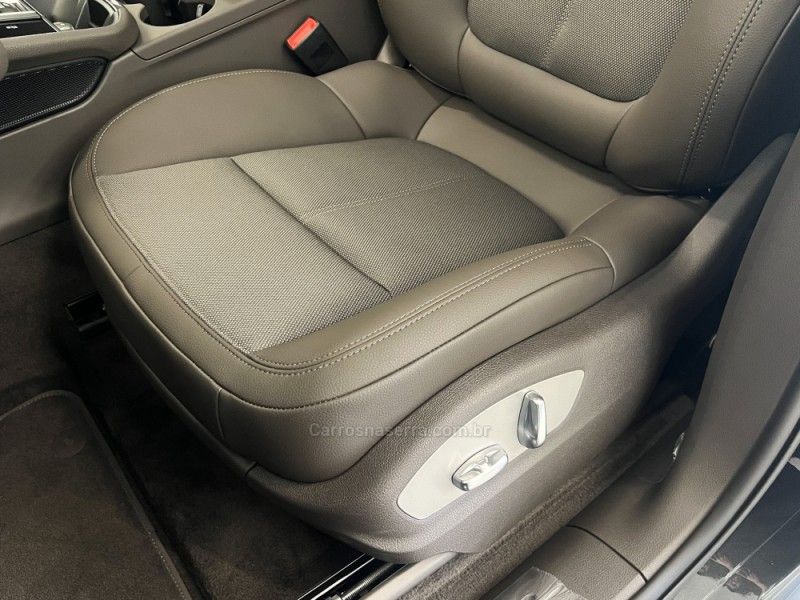 PORSCHE MACAN 2.0 16V 2024/2025 ÓTIMA CAR FLORES DA CUNHA / Carros no Vale