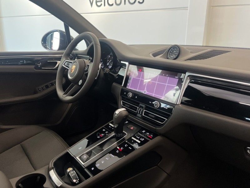 PORSCHE MACAN 2.0 16V 2024/2025 ÓTIMA CAR FLORES DA CUNHA / Carros no Vale