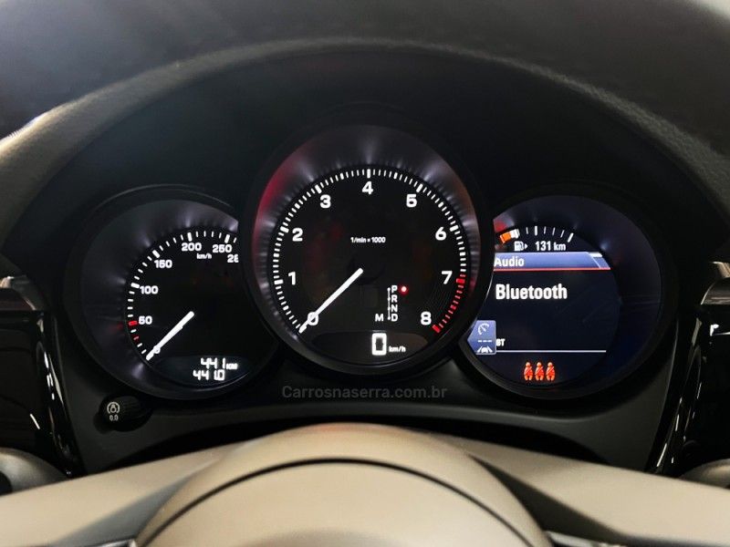 PORSCHE MACAN 2.0 16V 2024/2025 ÓTIMA CAR FLORES DA CUNHA / Carros no Vale