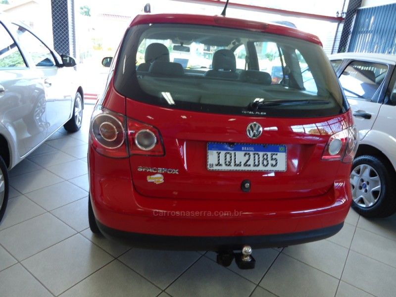VOLKSWAGEN SPACEFOX 1.6 MSI TRENDLINE 8V 2010/2010 BOURSCHEID CARROS E MOTOS SANTA CLARA DO SUL / Carros no Vale