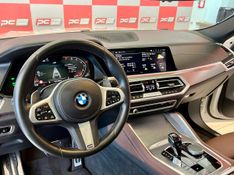 BMW X6 XDRIVE 40i M Sport 3.0 Bi-Turbo 2022/2023 PC VEÍCULOS SANTA CRUZ DO SUL / Carros no Vale