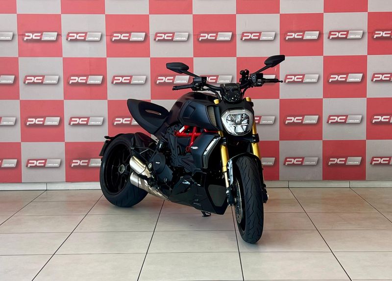 DUCATI DIAVEL 1260 S 2021/2021 PC VEÍCULOS SANTA CRUZ DO SUL / Carros no Vale