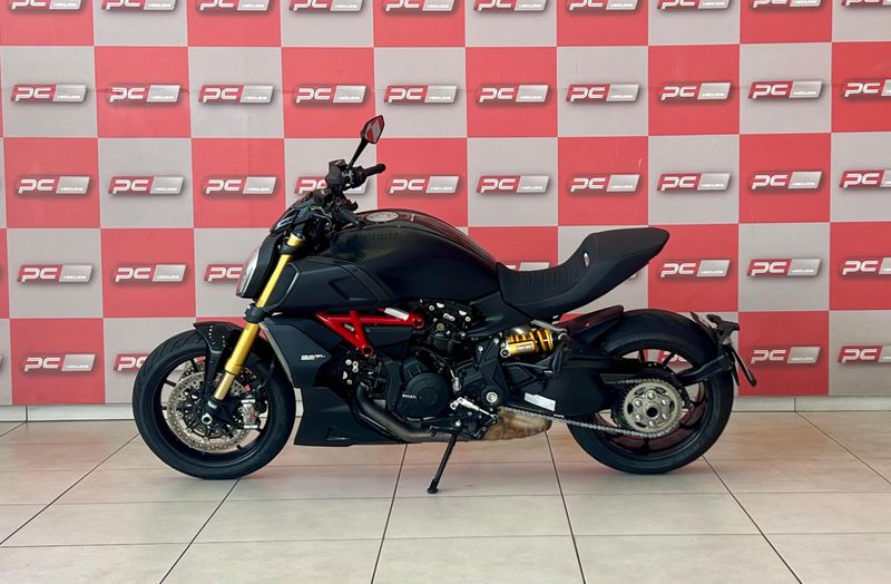 DUCATI DIAVEL 1260 S 2021/2021 PC VEÍCULOS SANTA CRUZ DO SUL / Carros no Vale