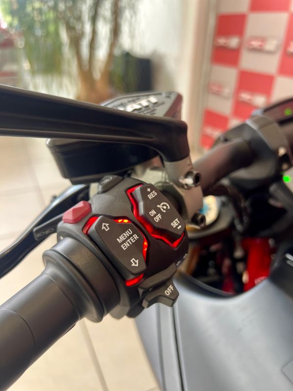 DUCATI DIAVEL 1260 S 2021/2021 PC VEÍCULOS SANTA CRUZ DO SUL / Carros no Vale