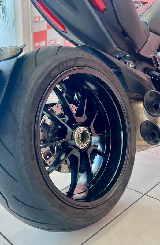 DUCATI DIAVEL 1260 S 2021/2021 PC VEÍCULOS SANTA CRUZ DO SUL / Carros no Vale