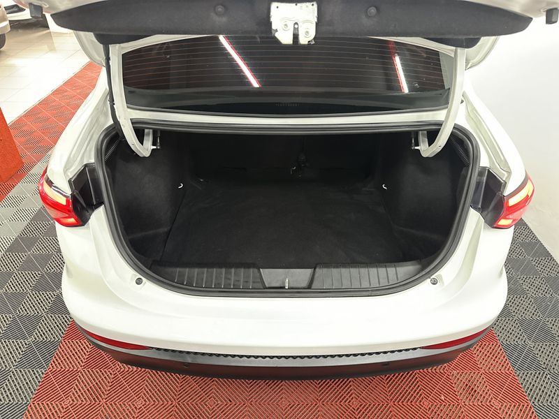 Fiat CRONOS HGT 1.8 16V 2019/2020 CIRNE AUTOMÓVEIS SANTA MARIA / Carros no Vale