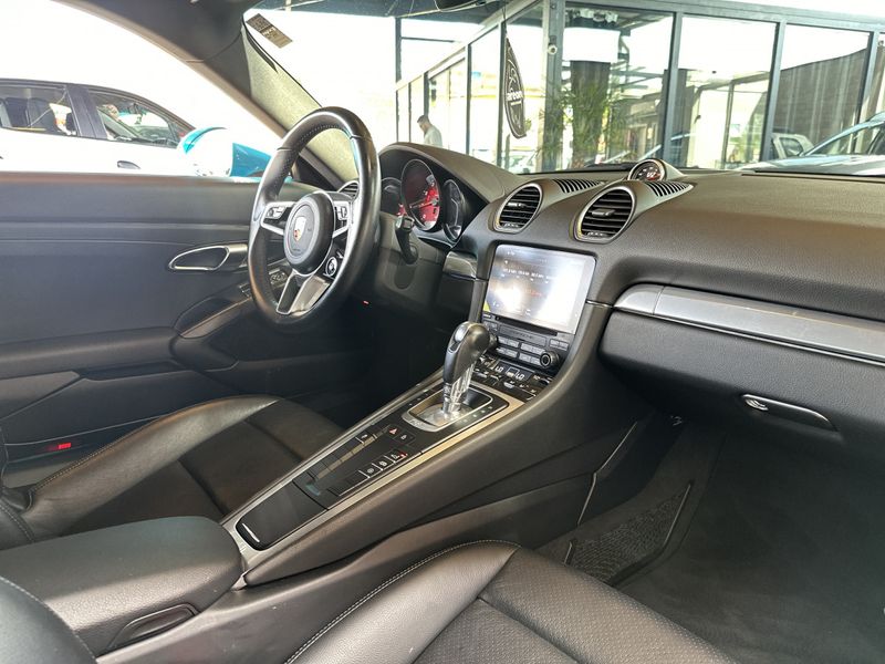 Porsche 718 Cayman 2.0 300cv 2019/2020 CIRNE AUTOMÓVEIS SANTA MARIA / Carros no Vale