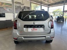 Renault DUSTER Dynamique 2.0 16V 2015/2016 CIRNE AUTOMÓVEIS SANTA MARIA / Carros no Vale