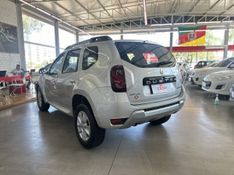 Renault DUSTER Dynamique 2.0 16V 2015/2016 CIRNE AUTOMÓVEIS SANTA MARIA / Carros no Vale
