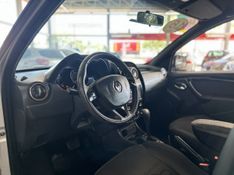 Renault DUSTER Dynamique 2.0 16V 2015/2016 CIRNE AUTOMÓVEIS SANTA MARIA / Carros no Vale