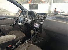 Renault DUSTER Dynamique 2.0 16V 2015/2016 CIRNE AUTOMÓVEIS SANTA MARIA / Carros no Vale
