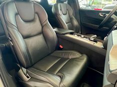 Volvo XC 60 T-8 INSCRIPTION 2.0 (Híbrido) 2019/2020 PC VEÍCULOS SANTA CRUZ DO SUL / Carros no Vale