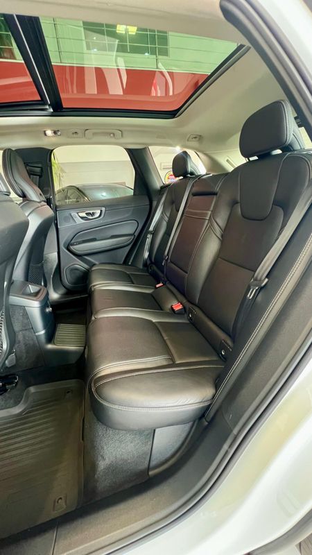 Volvo XC 60 T-8 INSCRIPTION 2.0 (Híbrido) 2019/2020 PC VEÍCULOS SANTA CRUZ DO SUL / Carros no Vale
