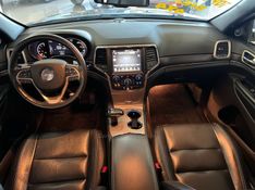 JEEP GRAND CHEROKEE 3.0 LIMITED 4X4 V6 24V TURBO 2015/2015 CIMIRRO AUTOMÓVEIS TAQUARA / Carros no Vale