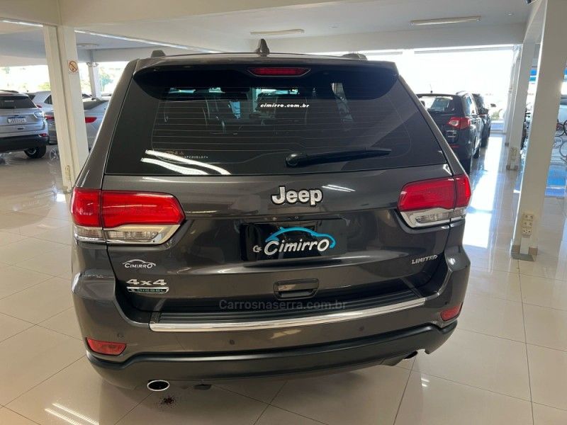 JEEP GRAND CHEROKEE 3.0 LIMITED 4X4 V6 24V TURBO 2015/2015 CIMIRRO AUTOMÓVEIS TAQUARA / Carros no Vale