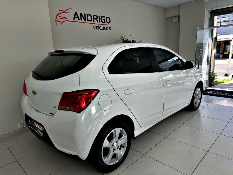 CHEVROLET ONIX 1.4 MPFI LT 8V 2019/2019 ANDRIGO VEÍCULOS CAXIAS DO SUL / Carros no Vale