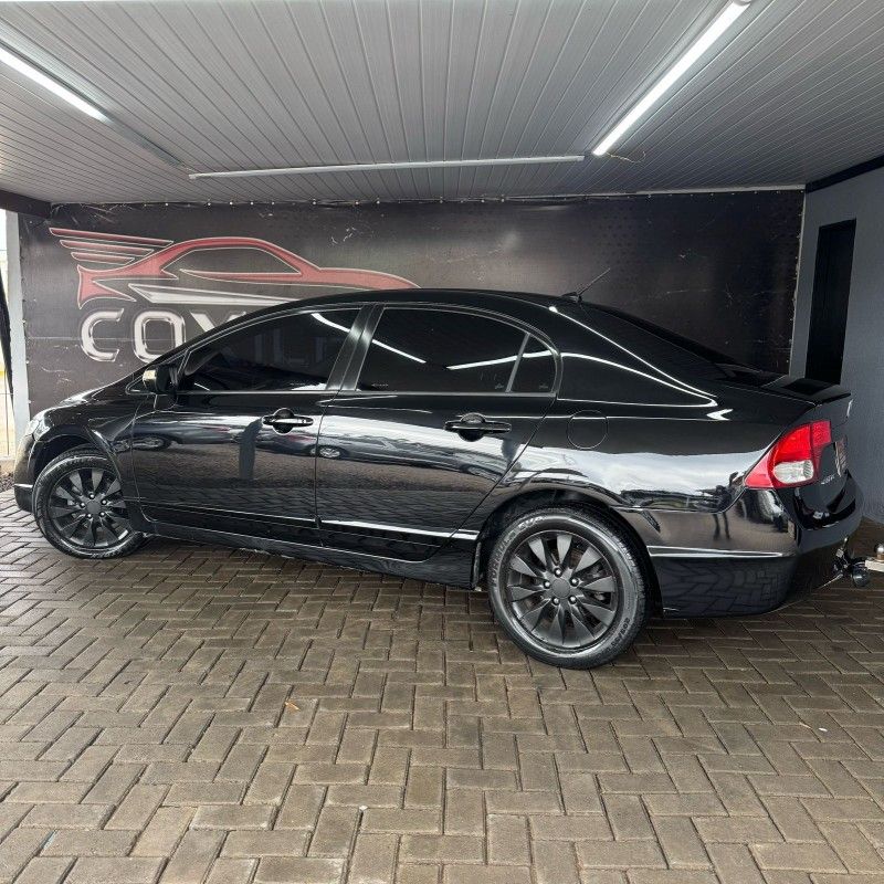 Honda CIVIC SEDAN LXL 2011/2011 SÉRGIO VEÍCULOS TEUTÔNIA / Carros no Vale