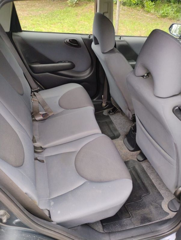 Honda FIT LXL 1.4 2006/2006 SÉRGIO VEÍCULOS TEUTÔNIA / Carros no Vale