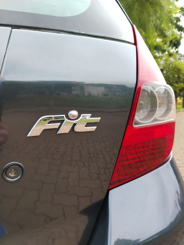 Honda FIT LXL 1.4 2006/2006 SÉRGIO VEÍCULOS TEUTÔNIA / Carros no Vale
