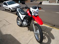 Honda Motos NXR 160 BROS 2017/2017 BOURSCHEID CARROS E MOTOS SANTA CLARA DO SUL / Carros no Vale
