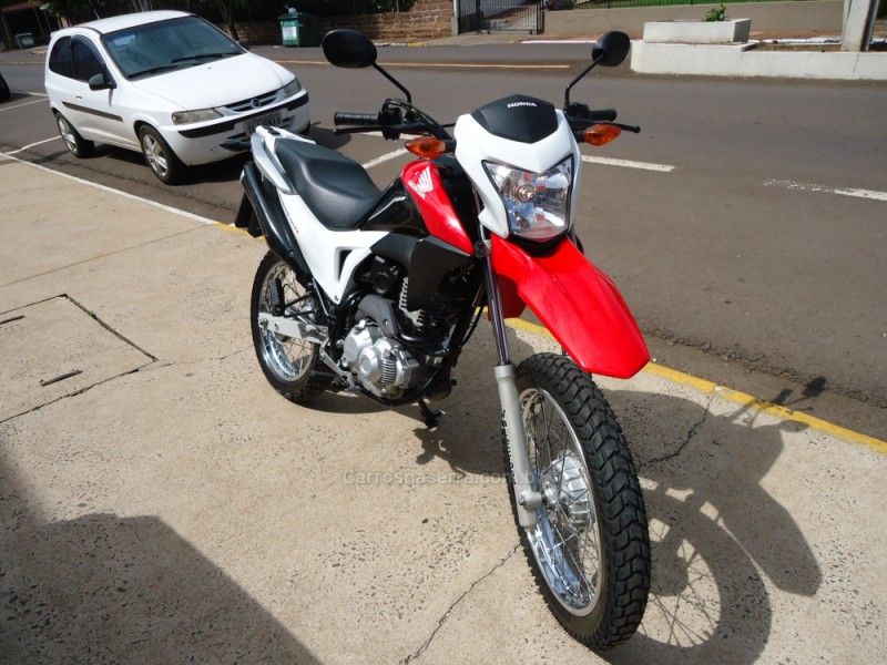 Honda Motos NXR 160 BROS 2017/2017 BOURSCHEID CARROS E MOTOS SANTA CLARA DO SUL / Carros no Vale