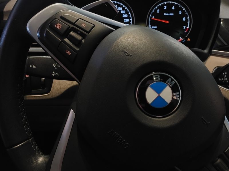 BMW X1 2.0 16V TURBO ACTIVEFLEX SDRIVE20I 4P AUTOMÁTICO 2018/2019 BETIOLO NOVOS E SEMINOVOS LAJEADO / Carros no Vale