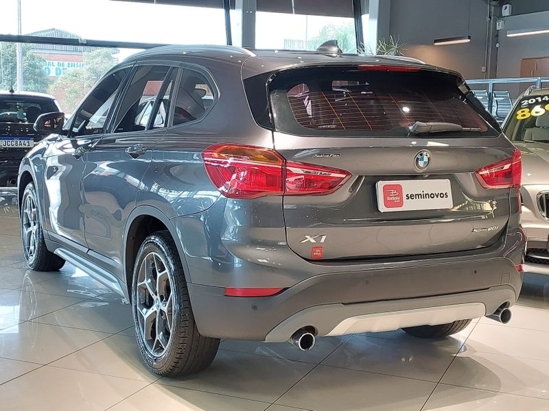 BMW X1 2.0 16V TURBO ACTIVEFLEX SDRIVE20I 4P AUTOMÁTICO 2018/2019 BETIOLO NOVOS E SEMINOVOS LAJEADO / Carros no Vale