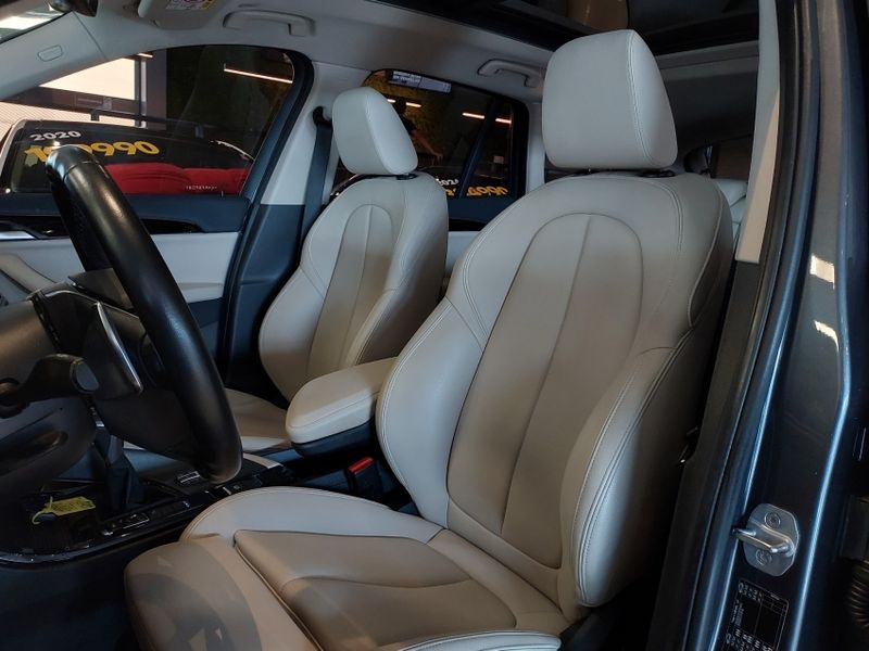 BMW X1 2.0 16V TURBO ACTIVEFLEX SDRIVE20I 4P AUTOMÁTICO 2018/2019 BETIOLO NOVOS E SEMINOVOS LAJEADO / Carros no Vale
