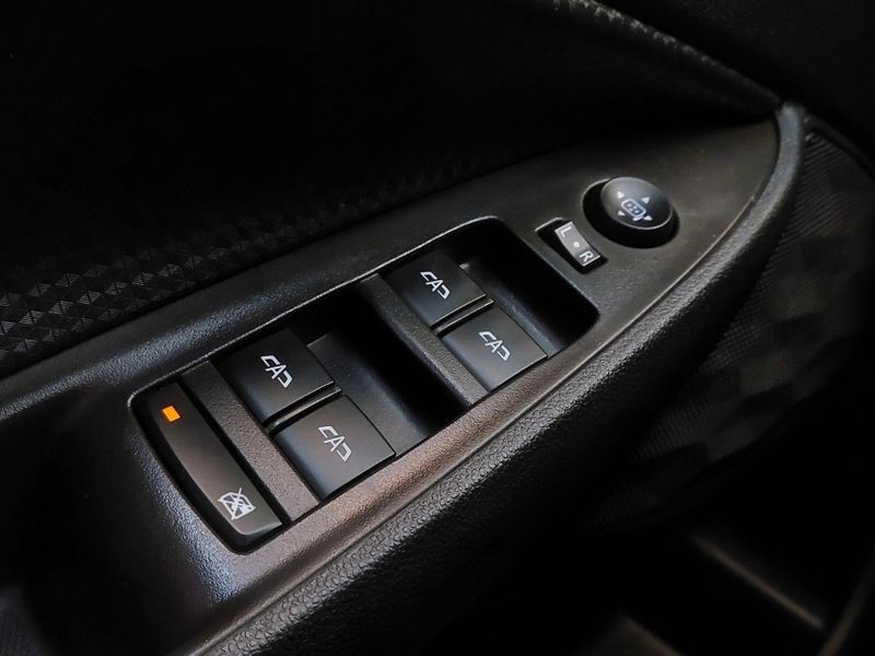 Chevrolet ONIX 1.0 FLEX LT MANUAL 2022/2023 BETIOLO NOVOS E SEMINOVOS LAJEADO / Carros no Vale