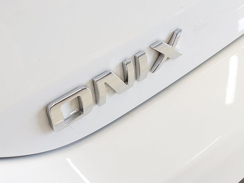 Chevrolet ONIX 1.0 FLEX LT MANUAL 2022/2023 BETIOLO NOVOS E SEMINOVOS LAJEADO / Carros no Vale