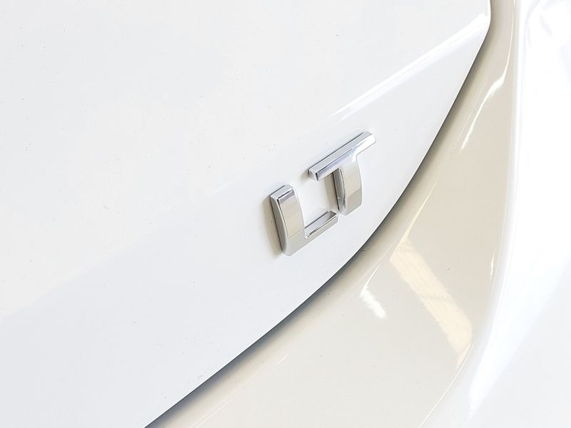 Chevrolet ONIX 1.0 FLEX LT MANUAL 2022/2023 BETIOLO NOVOS E SEMINOVOS LAJEADO / Carros no Vale