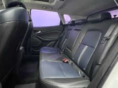 Chevrolet TRACKER 1.2 TURBO FLEX PREMIER AUTOMÁTICO 2022/2023 BETIOLO NOVOS E SEMINOVOS LAJEADO / Carros no Vale