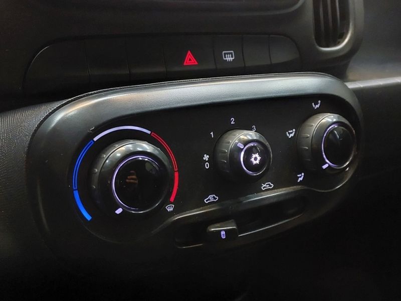 Fiat MOBI 1.0 EVO FLEX TREKKING MANUAL 2021/2022 BETIOLO NOVOS E SEMINOVOS LAJEADO / Carros no Vale