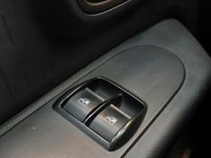 Fiat MOBI 1.0 EVO FLEX TREKKING MANUAL 2021/2022 BETIOLO NOVOS E SEMINOVOS LAJEADO / Carros no Vale