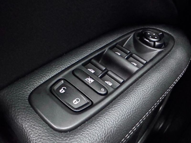 Fiat TORO 2.0 16V TURBO DIESEL VOLCANO 4WD AT9 2023/2024 BETIOLO NOVOS E SEMINOVOS LAJEADO / Carros no Vale