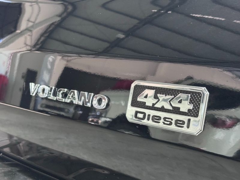 Fiat TORO 2.0 16V TURBO DIESEL VOLCANO 4WD AT9 2023/2024 BETIOLO NOVOS E SEMINOVOS LAJEADO / Carros no Vale