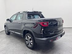 Fiat TORO 2.0 16V TURBO DIESEL VOLCANO 4WD AT9 2023/2024 BETIOLO NOVOS E SEMINOVOS LAJEADO / Carros no Vale