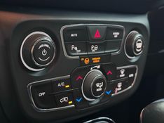 JEEP COMPASS 2.0 16V FLEX LIMITED AUTOMÁTICO 2020/2021 BETIOLO NOVOS E SEMINOVOS LAJEADO / Carros no Vale