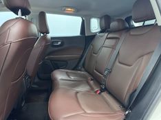 JEEP COMPASS 2.0 16V FLEX LIMITED AUTOMÁTICO 2020/2021 BETIOLO NOVOS E SEMINOVOS LAJEADO / Carros no Vale