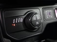 JEEP RENEGADE 1.3 T270 TURBO FLEX S 4X4 AT9 2022/2023 BETIOLO NOVOS E SEMINOVOS LAJEADO / Carros no Vale