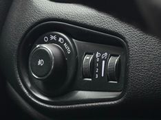JEEP RENEGADE 1.3 T270 TURBO FLEX S 4X4 AT9 2022/2023 BETIOLO NOVOS E SEMINOVOS LAJEADO / Carros no Vale