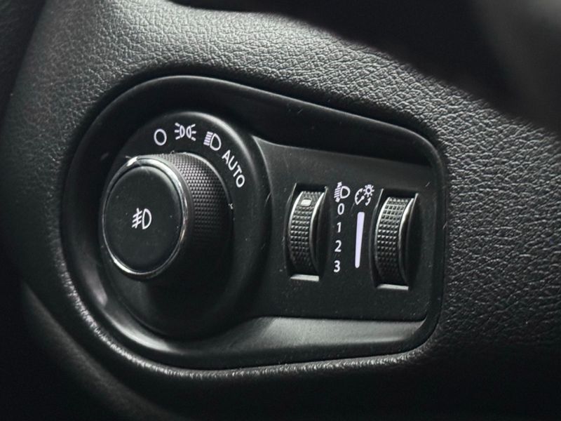 JEEP RENEGADE 1.3 T270 TURBO FLEX S 4X4 AT9 2022/2023 BETIOLO NOVOS E SEMINOVOS LAJEADO / Carros no Vale
