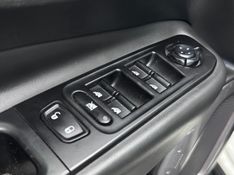 JEEP RENEGADE 1.3 T270 TURBO FLEX S 4X4 AT9 2022/2023 BETIOLO NOVOS E SEMINOVOS LAJEADO / Carros no Vale