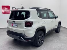 JEEP RENEGADE 1.3 T270 TURBO FLEX S 4X4 AT9 2022/2023 BETIOLO NOVOS E SEMINOVOS LAJEADO / Carros no Vale