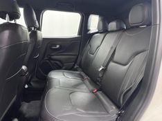 JEEP RENEGADE 1.3 T270 TURBO FLEX S 4X4 AT9 2022/2023 BETIOLO NOVOS E SEMINOVOS LAJEADO / Carros no Vale