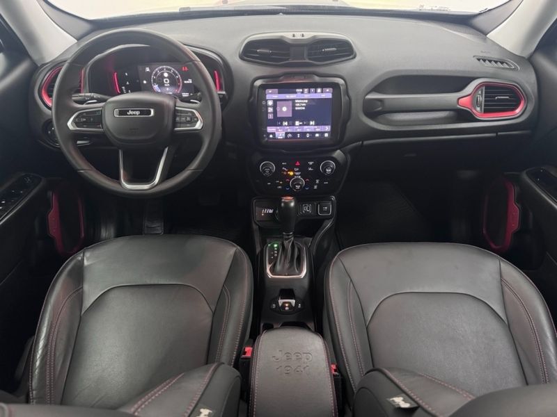 JEEP RENEGADE 1.3 T270 TURBO FLEX TRAILHAWK 4X4 AT9 2022/2022 BETIOLO NOVOS E SEMINOVOS LAJEADO / Carros no Vale