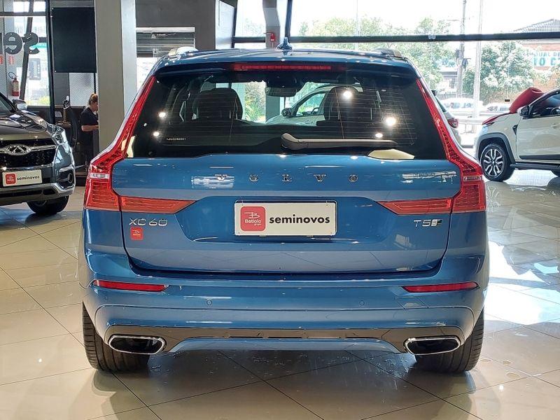 Volvo XC60 2.0 T5 GASOLINA R-DESIGN AWD GEARTRONIC 2017/2018 BETIOLO NOVOS E SEMINOVOS LAJEADO / Carros no Vale