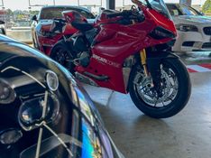 Ducati 1199 Panigale S R / APENAS 161 UNIDADES NO MUNDO 2013/2013 CASTELLAN E TOMAZONI MOTORS CAXIAS DO SUL / Carros no Vale