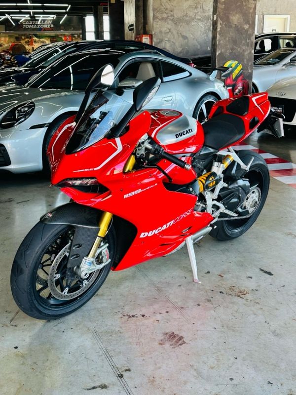 Ducati 1199 Panigale S R / APENAS 161 UNIDADES NO MUNDO 2013/2013 CASTELLAN E TOMAZONI MOTORS CAXIAS DO SUL / Carros no Vale