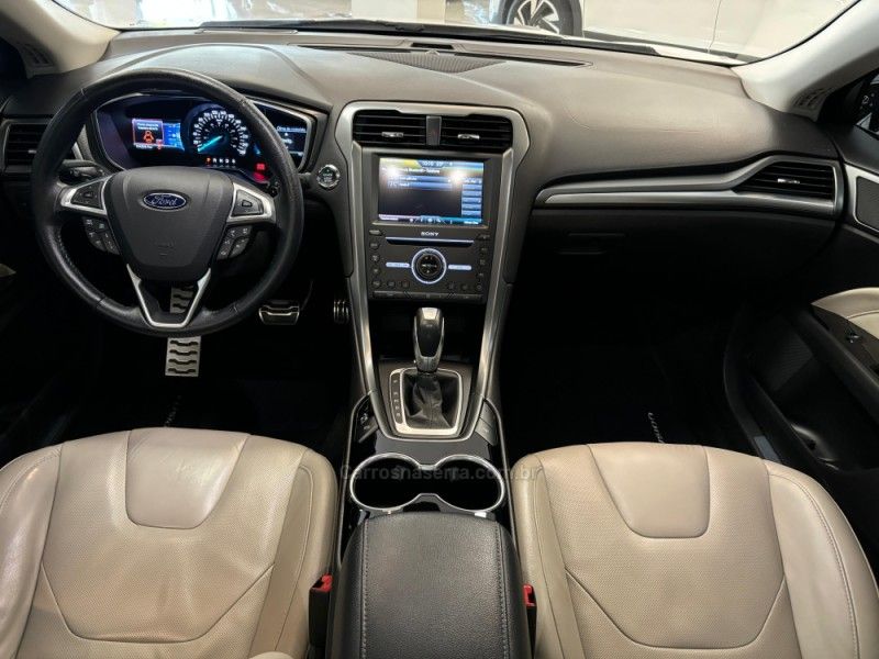 FORD FUSION 2.0 TITANIUM GTDI ECOBOOST AWD 2016/2016 LUIGGI AUTOMÓVEIS CARLOS BARBOSA / Carros no Vale